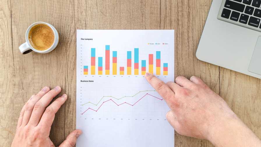 Charting data business analytics