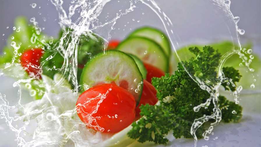 Fresh vegetable medley splash