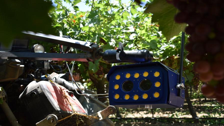 flash (pictured above) is a general purpose dual RBG camera system, designed by CMU researcher George Kantor and his R&amp;D team, to collect high quality images in agricultural environments. Collected images can feed crop-specific artificial intelligence methods that extract measurements such as crop yield, maturity, or disease incidence.