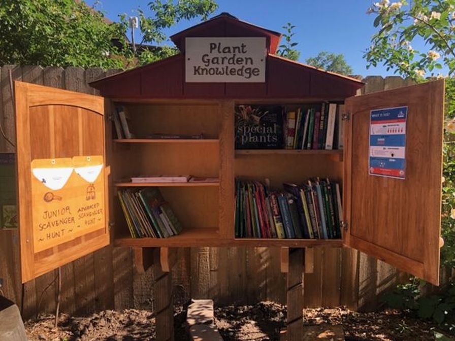 Horticultural Art Society Demonstration Garden.