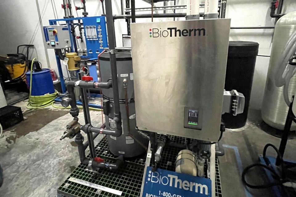 Engineered for reliability, BioTherm’s Irrigation Tempering System ensures growers deliver perfectly tempered water to their crops—improving root health, nutrient uptake, and overall plant vigor across every season.