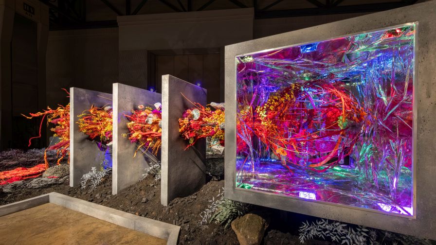 The "My Atomic Number" exhibit from Arrange, LLC, the winner of the PHS Philadelphia Flower Show Cup for Best in Show — Floral.